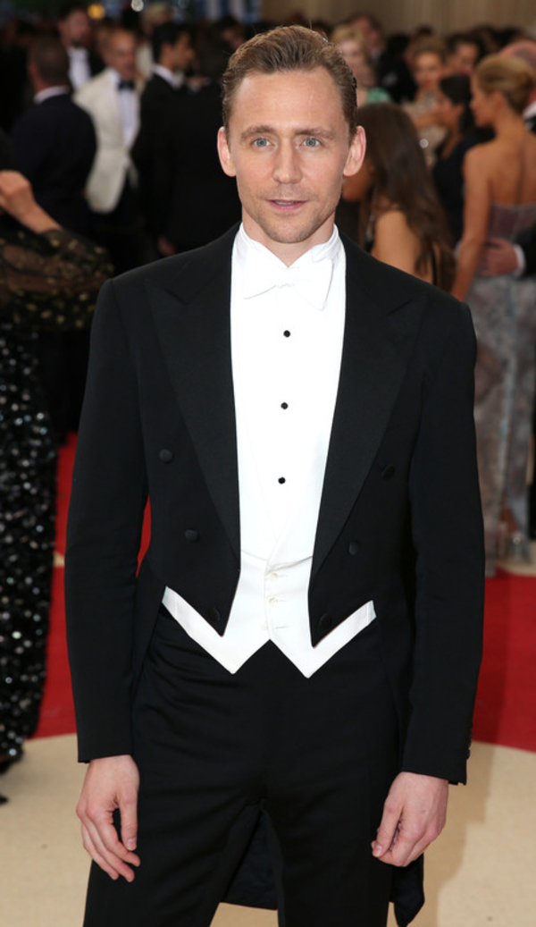 Том Хиддлстон рассказал о детской дружбе с принцем Уильямом