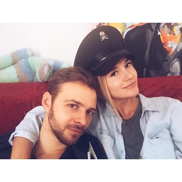 Полуобнаженные Макс Барских и Миша Романова украсили обложку журнала