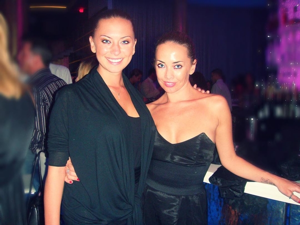 Сестра Жанны Фриске опубликовала архивные детские видео с певицей