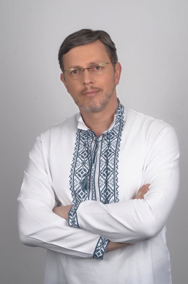 Пластический хирург Дмитрий Слоссер прокомментировал черный пиар в свой адрес