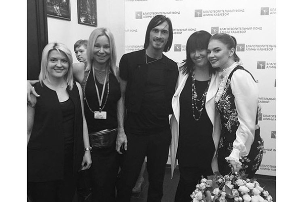 instagram.com/alinakabaeva.official