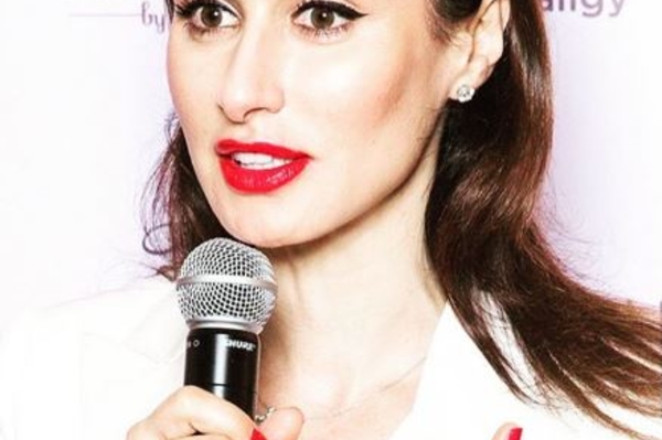 instagram.com/tina_kandelaki