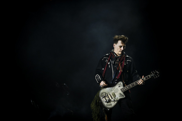 Джонни Депп записал видеообращение поклонникам