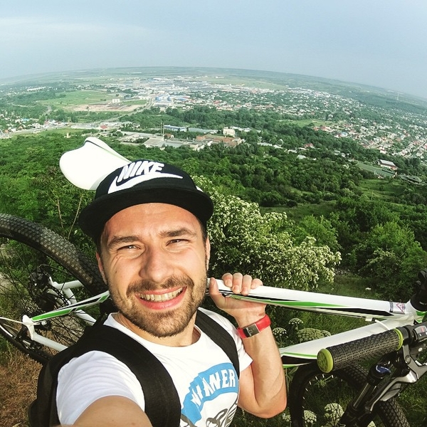 Звезда сериала Счастливы вместе тайно женился