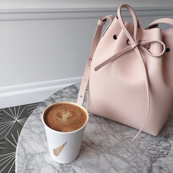 Как стать звездой Instagram: десять популярных хештегов для модниц