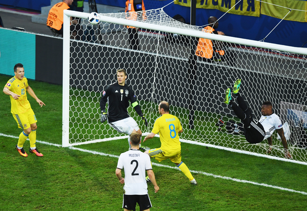 Евро 2016: реакция звезд на проигрыш Украины в матче с Германией