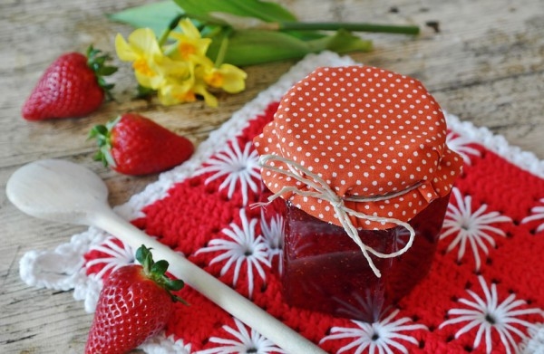 Варенье из клубники: три вкусные идеи