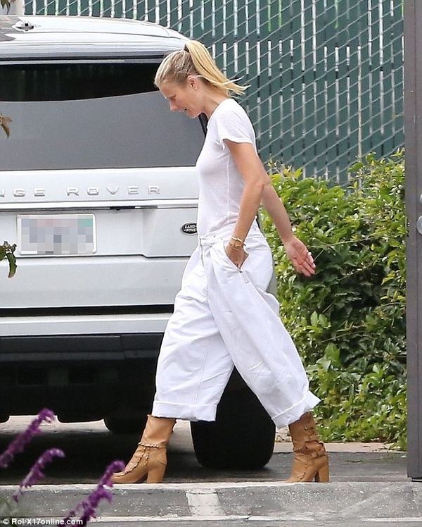 Гвинет Пэлтроу сфотографировали без макияжа