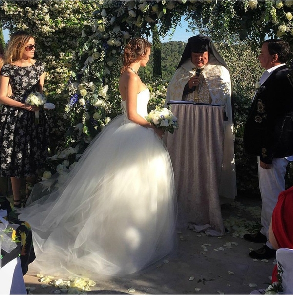 55-летний российский олигарх женился на 18-летней модели