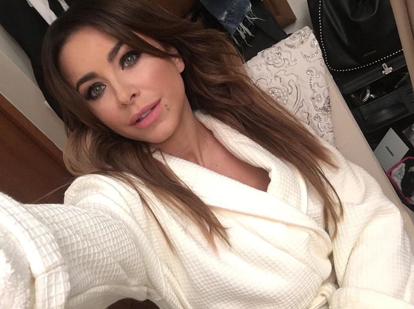 Ани Лорак исполнила хит певицы Адель