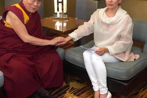 instagram.com/ladygaga