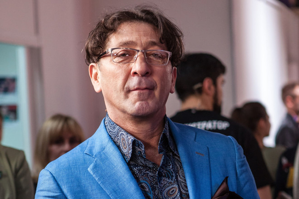 Григорий Лепс выступил перед российскими военными в Сирии