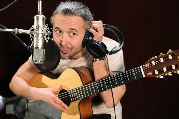 Сергей Бабкин снял новый клип на песню ГГГ в парке аттракционов