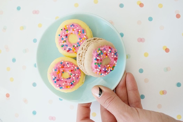 Психологи: сладкое нужно есть маленькими кусочками