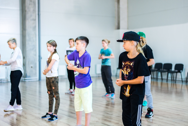 Танцевальный тест редакции: контемп против крампа