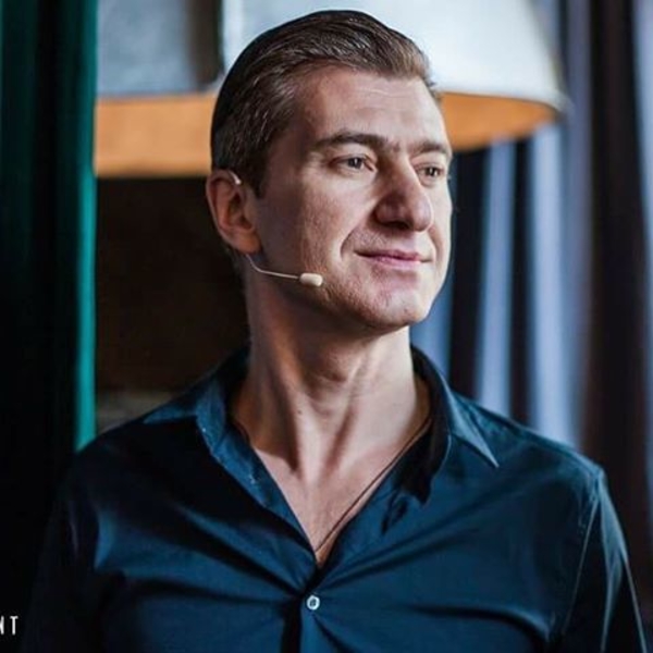 Юрий Никитин показал раритетный снимок с Ириной Билык