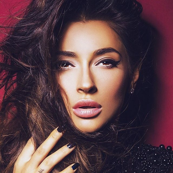 9 жизней: соблазнительная Татьяна Решетняк презентовала пикантный клип