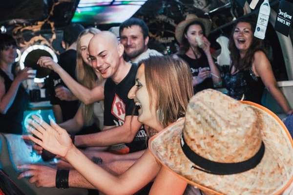 facebook.com/JoseCuervo.Ua