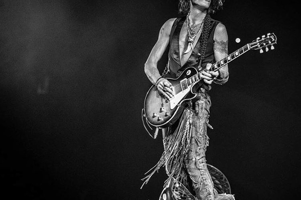 instagram.com/joeperryofficial