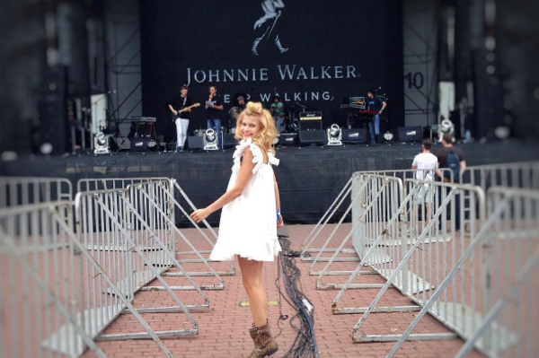 instagram.com/dashakolomiec