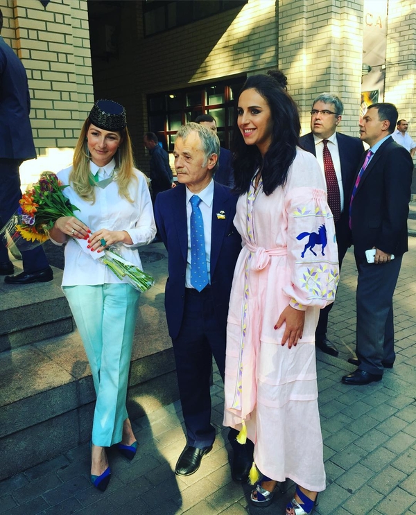 Джамала с Джемилевым посетили премьеру документального фильма о Крыме