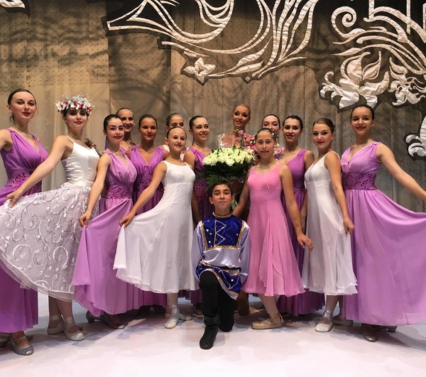 Анастасия Волочкова поблагодарила Аксенова за свои туры по Крыму