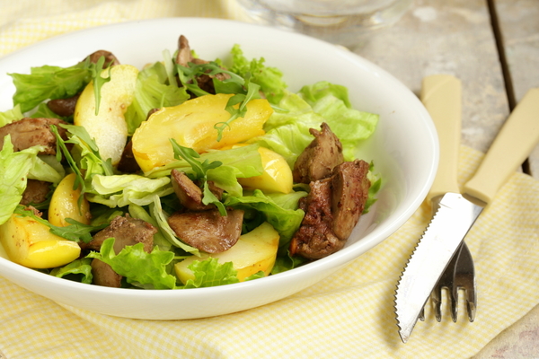 Как приготовить теплый салат: ТОП-5 рецептов