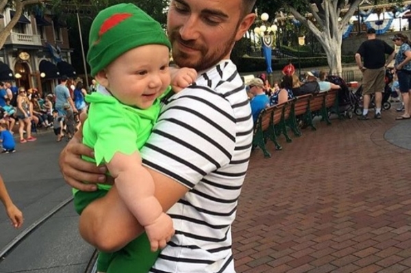 instagram.com/dilfs_of_disneyland/