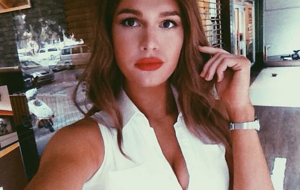 Певец-трансгендер Борис Апрель стал участником российского талант-шоу