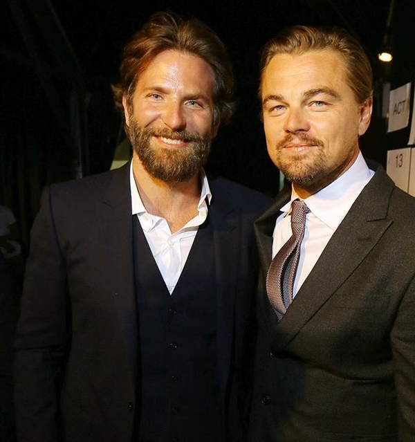 Боно и Брэдли Купер посетили благотворительный ужин Леонардо Ди Каприо