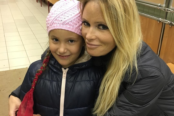 instagram.com/danaborisova_official