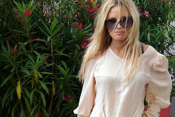 instagram.com/danaborisova_official