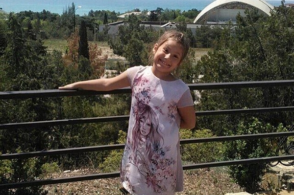 instagram.com/danaborisova_official