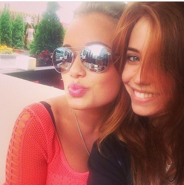 Звездная дружба: история Яны Соломко и Нади Дорофеевой