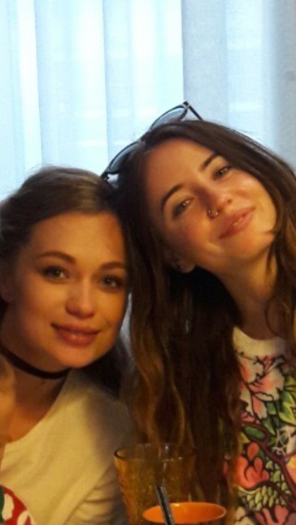 Звездная дружба: история Яны Соломко и Нади Дорофеевой