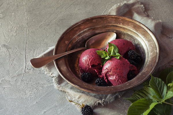 Как приготовить ежевичный сорбет