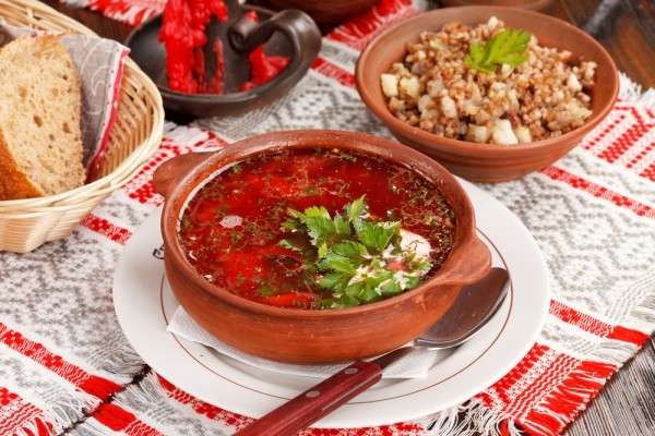 Как приготовить борщ: ТОП-5 летних рецептов