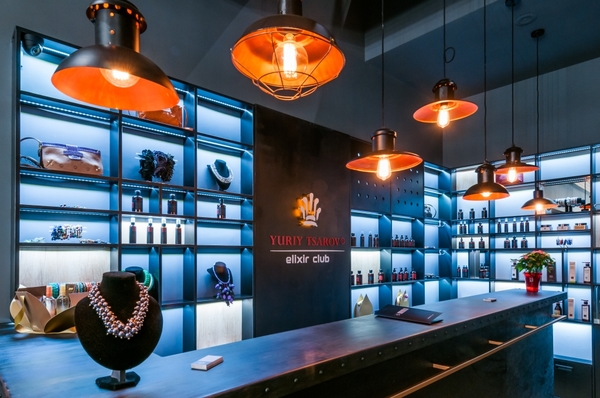 Украинский стилист представил линию натуральной косметики для волос