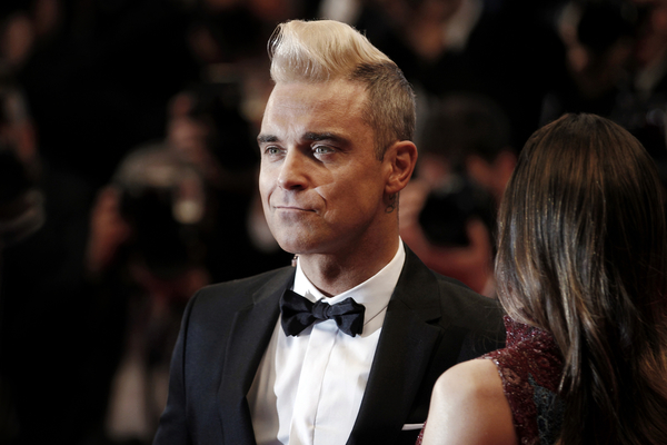 Жена Робби Уильямса опубликовала пикантное видео с голым мужем