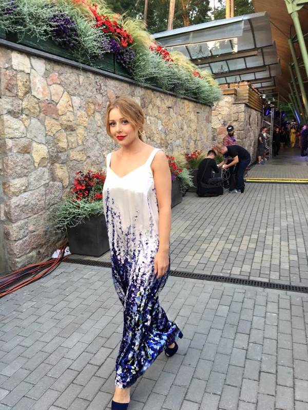 Икона стиля: ТОП-10 модных луков Тины Кароль в Юрмале