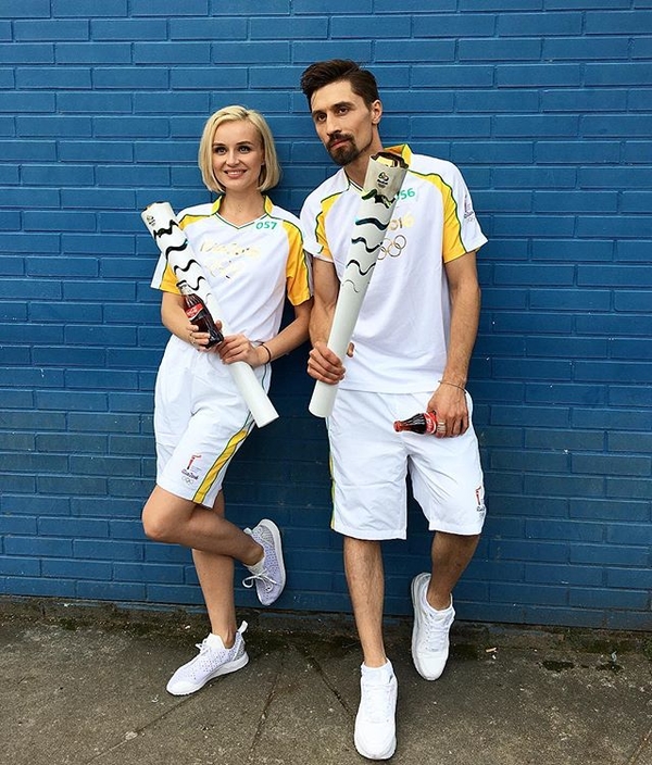 Олимпийские игры 2016: Билан и Гагарина несли огонь в Бразилии