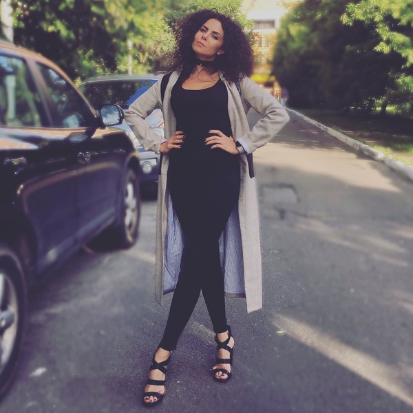 Каменских показала видео своего приземления во время прыжка с парашютом