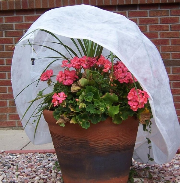 Выбросить нельзя оставить: как использовать старые простыни