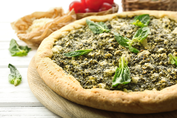 Пирог с брынзой и зеленью: ТОП-5 рецептов