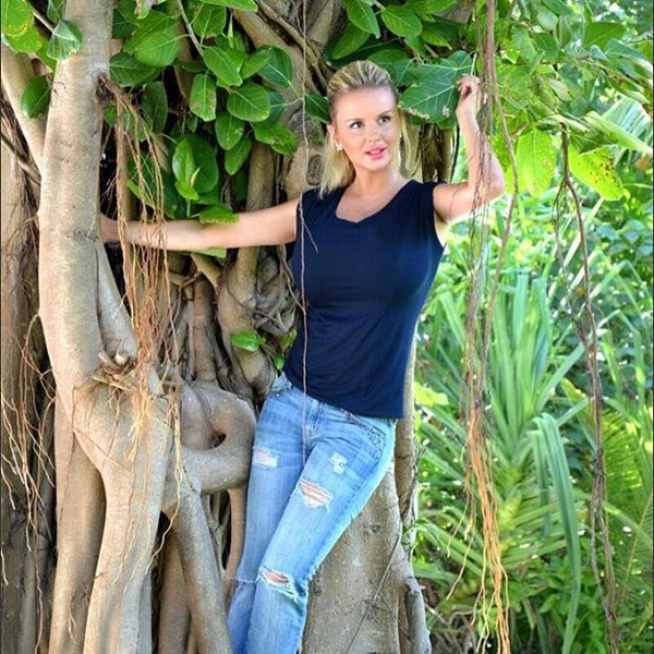 Анна Семенович сменила имидж