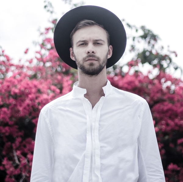 Макс Барских презентовал новый зажигательный трек Последний летний день