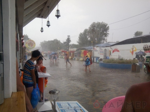 В Затоке на фестивале Z-Games ураган унес жизнь человека