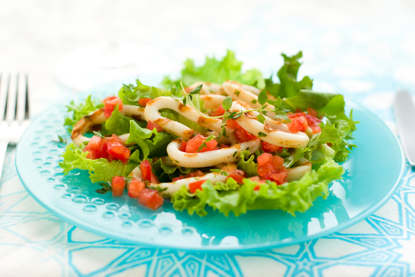 Что приготовить из кальмаров: три летние идеи