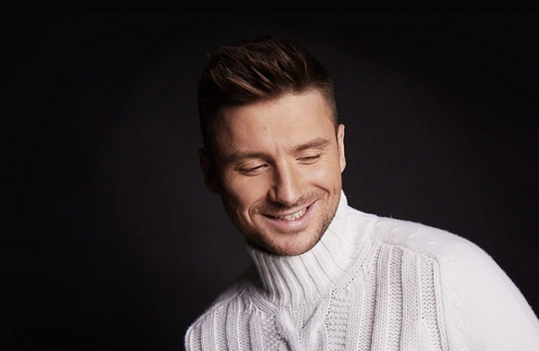 Пародия на песню Сергея Лазарева "взорвала" Сеть