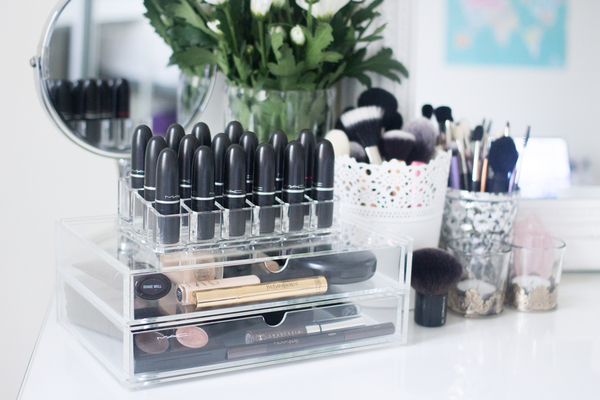 Семь вещей, которые никогда не делают визажисты